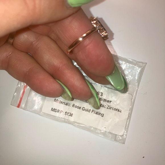 Bomb Party Amethyst w/Rose Gold Plating size7 - Picture 3 of 5